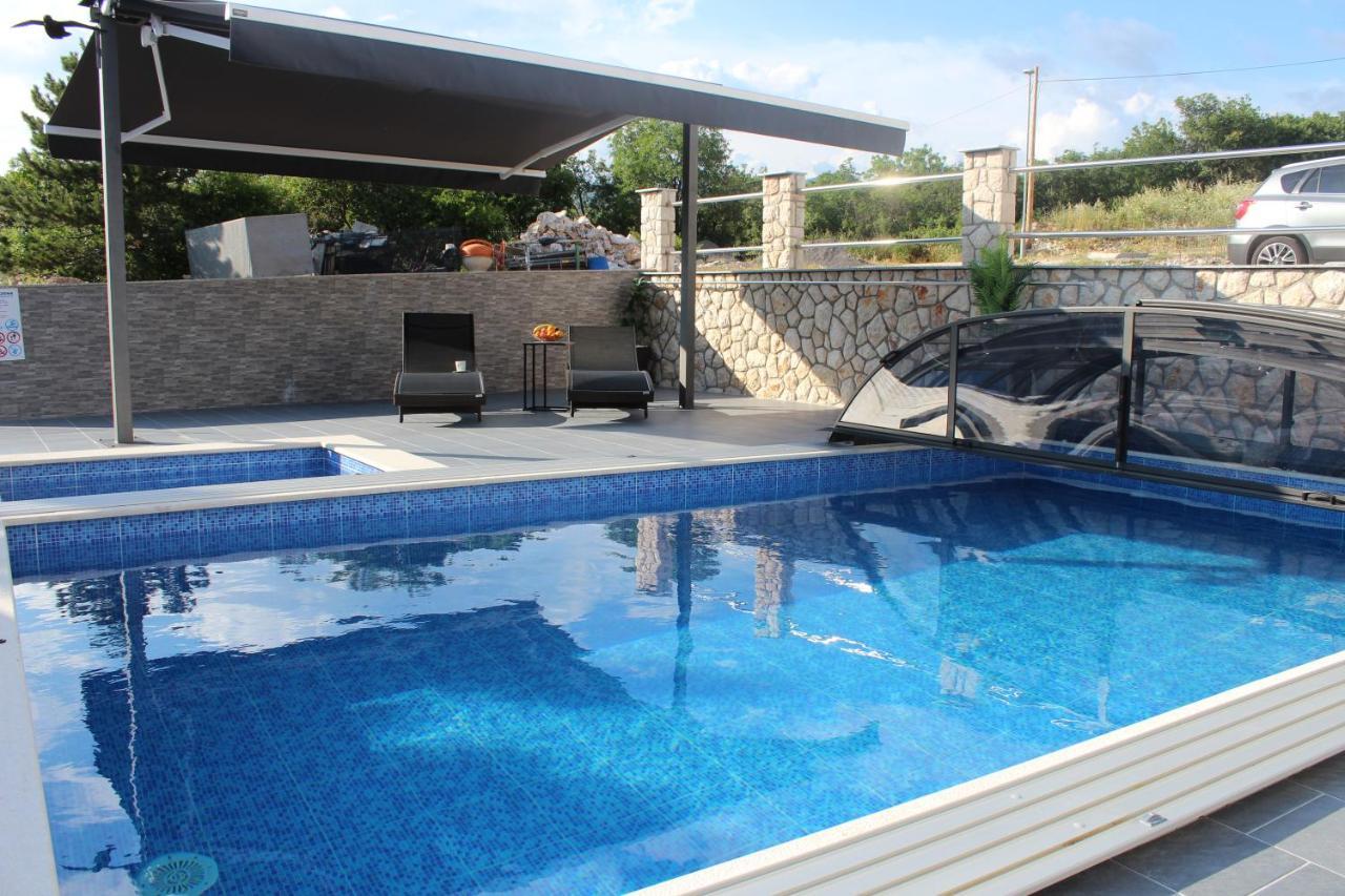 Villa Buba **** Novi Vinodolski Exteriör bild