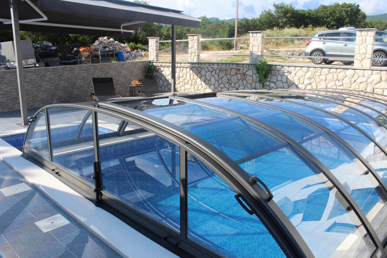 Villa Buba **** Novi Vinodolski Exteriör bild