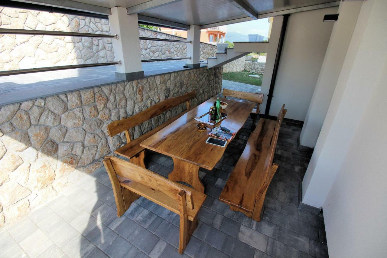 Villa Buba **** Novi Vinodolski Exteriör bild
