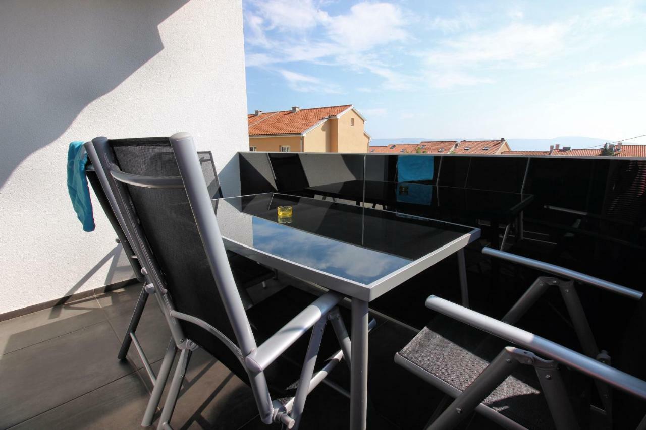 Villa Buba **** Novi Vinodolski Exteriör bild