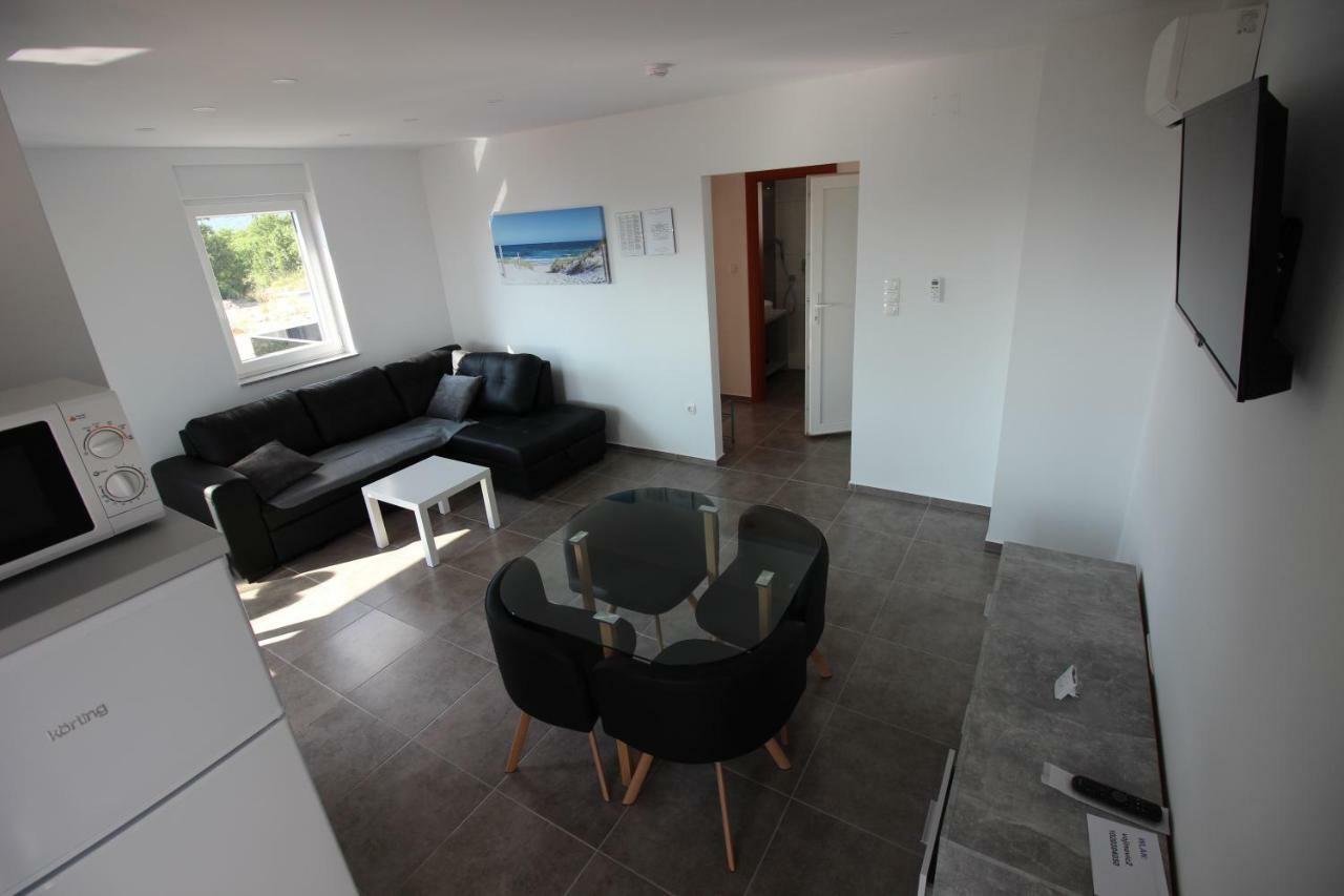 Villa Buba **** Novi Vinodolski Exteriör bild